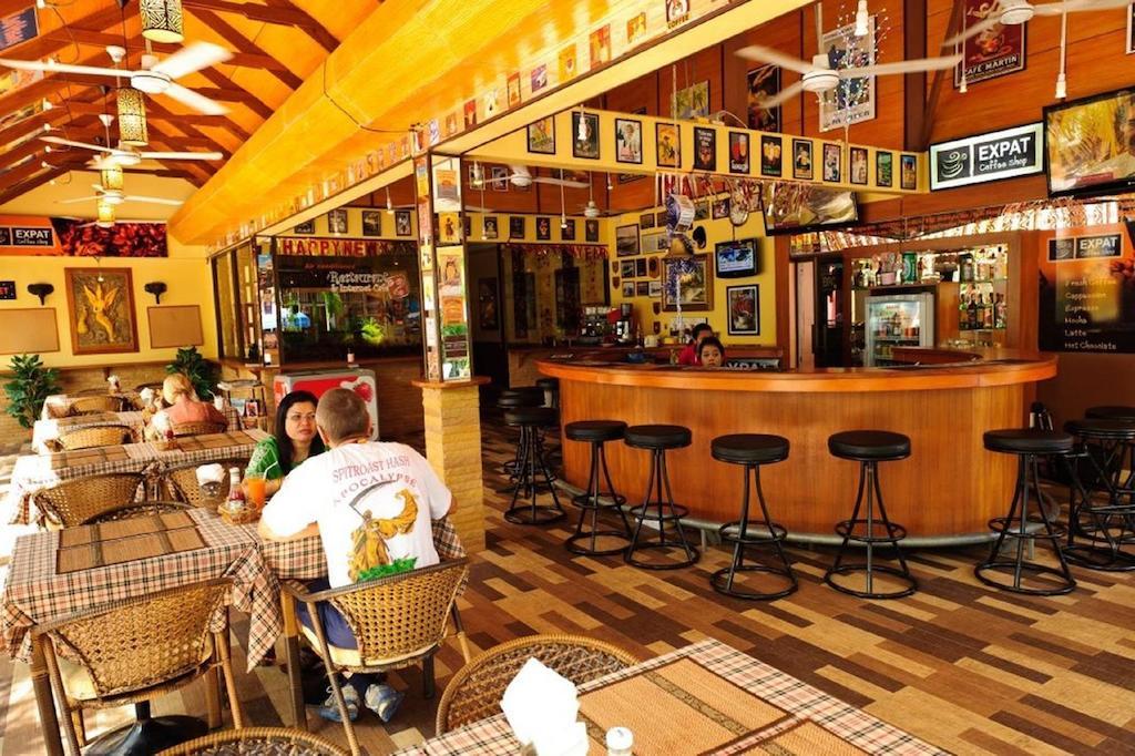 The Expat Hotell Patong