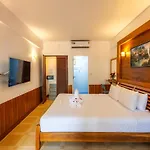 The Expat Hotel